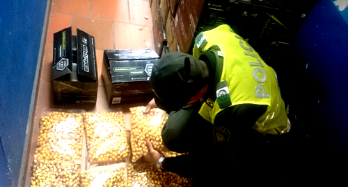 POLICIA NACIONAL-INCAUTACION DE MERCANCÍA -POLICÍA FISCAL-ADUANERA