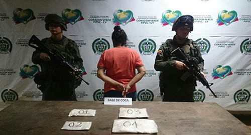 021114-florencia-mujer-capturada-coca