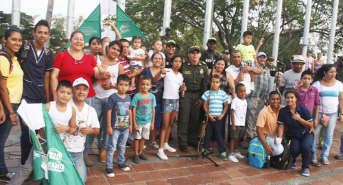 220815-actividad-comunitaria-cometas-cali-gaula-anti-extorsion